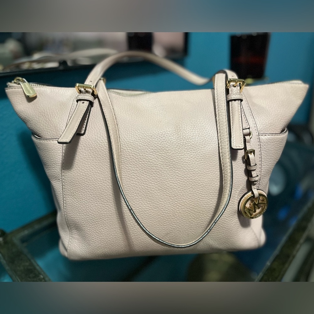 Authentic Michael kors handbag
